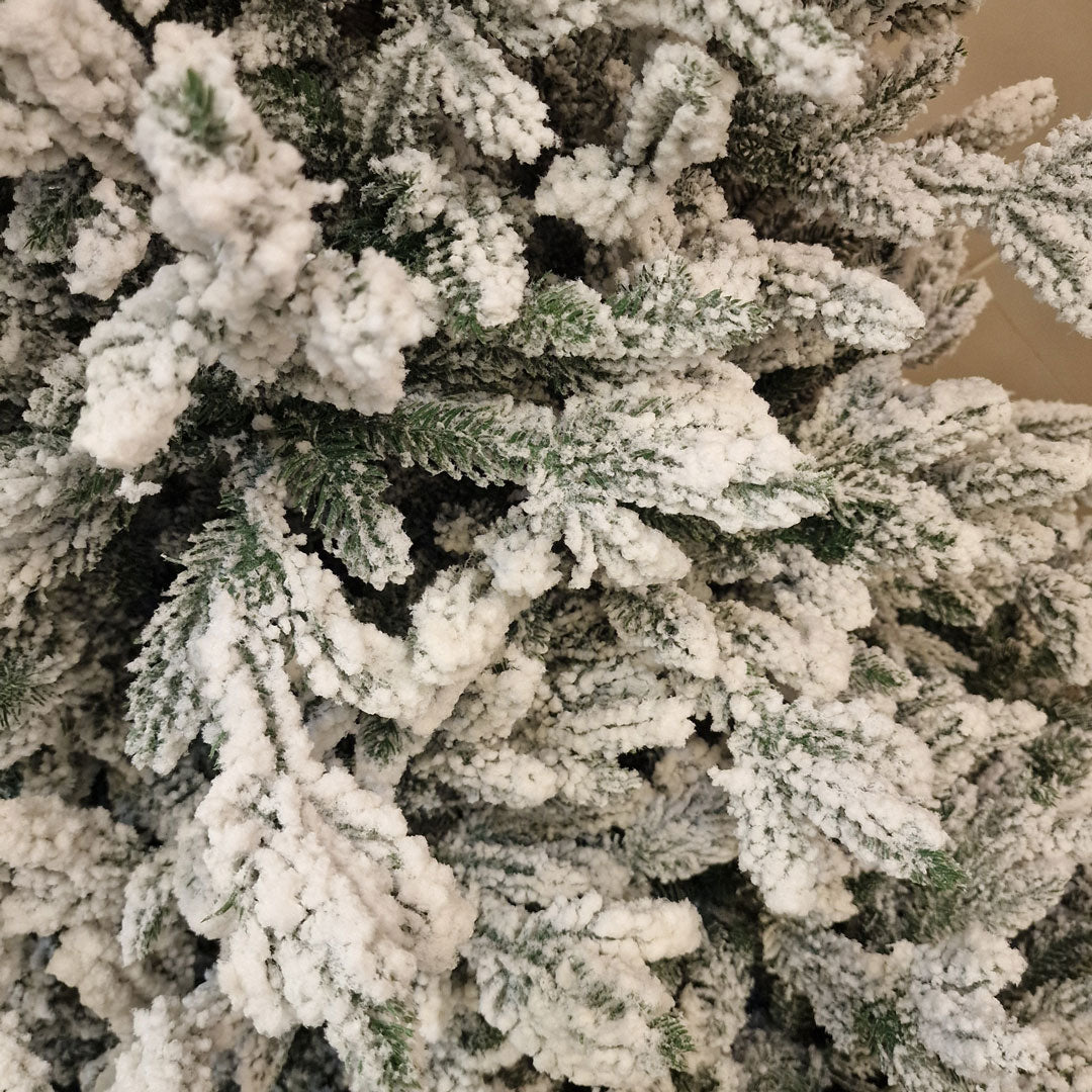 New Green Snowy Christmas Tree 1005 HIGH QUALITY SILICONE VARIOUS SIZES, 180 / 210 / 240 CM Height