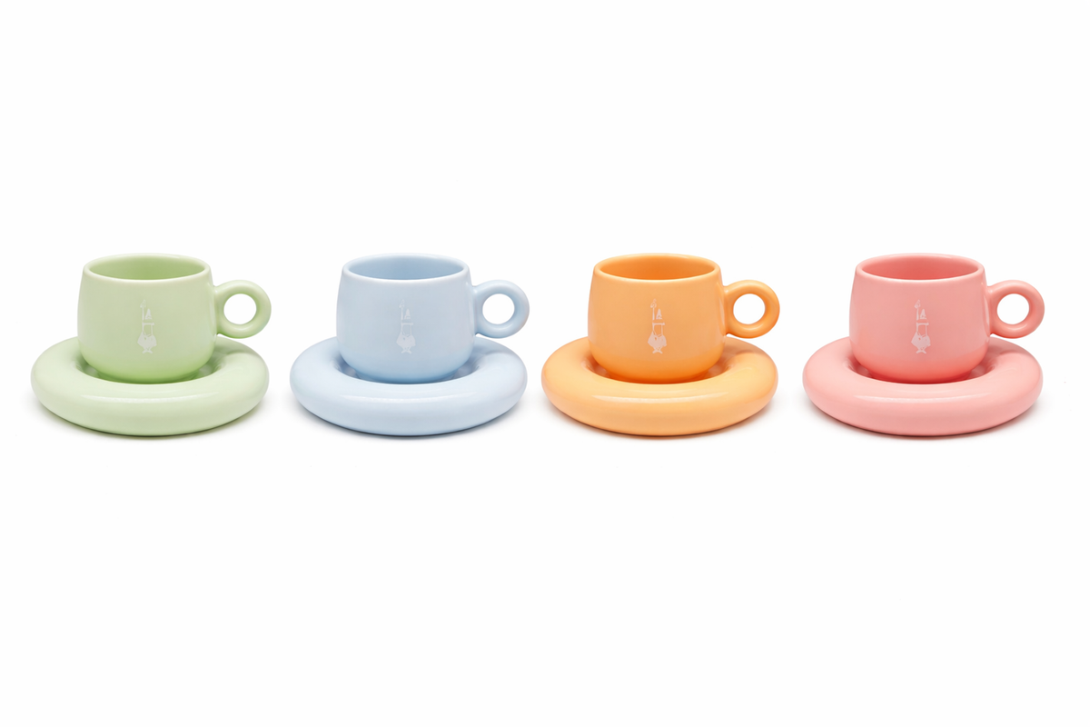 Bialetti Set 4 Tazzine Espresso con Piattino – Mercato della Frutta, Porcellana Colorata Pastello, Servizio Caffè Elegante Design Italiano