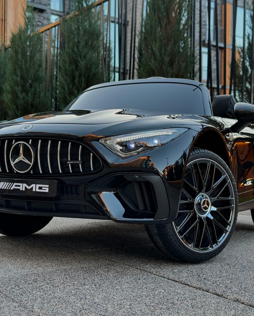 NOVITÀ Mercedes AMG SL63 Extralarge Macchina Elettrica per Bambini 24v Full Optional Potente 2 Motori da 200 Watt Ruote in Gomma