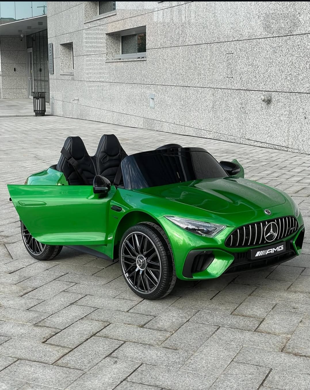 NOVITÀ Mercedes AMG SL63 Extralarge Macchina Elettrica per Bambini 24v Full Optional Potente 2 Motori da 200 Watt Ruote in Gomma