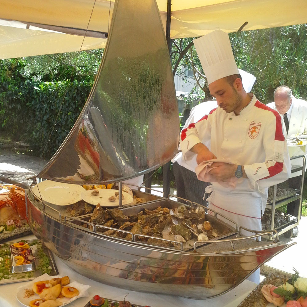 Stainless steel boat for buffet
