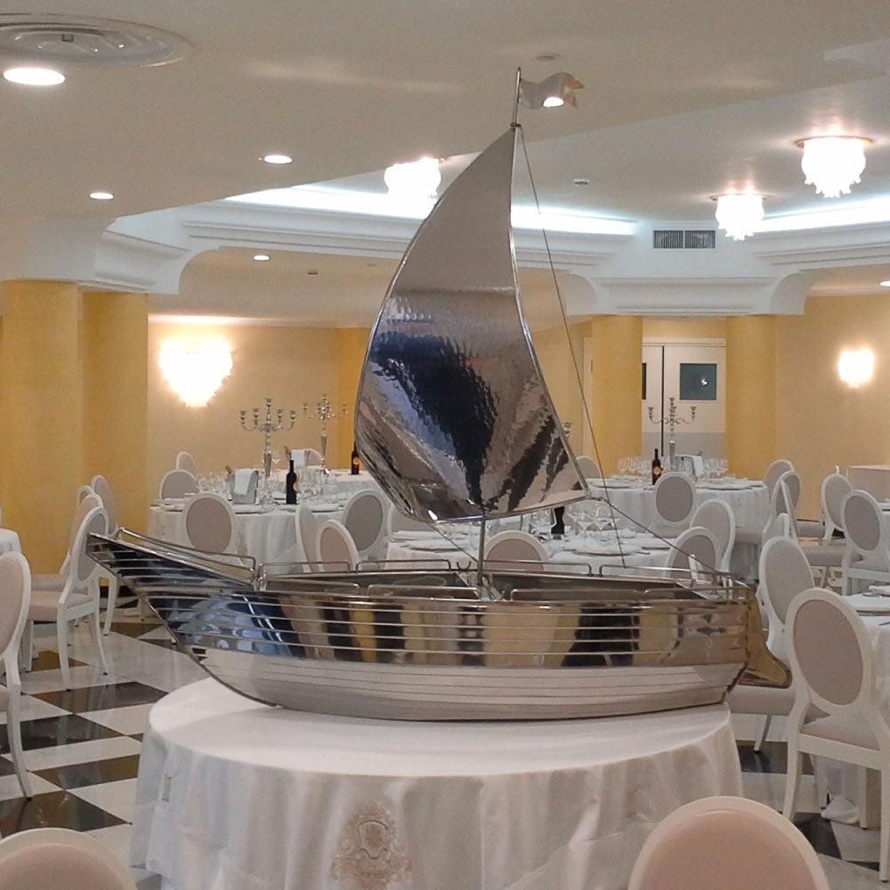 Stainless steel boat for buffet