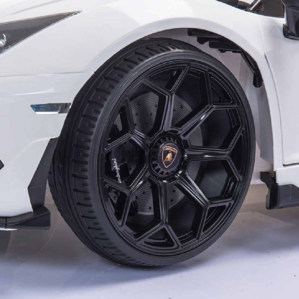 Macchina elettrica per bambini Lamborghini Aventador Full Optional con batteria da 24v e due motori da 45W