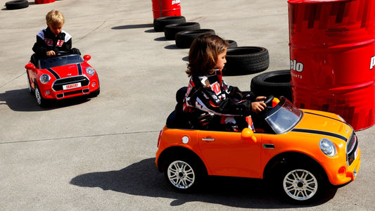 Come scegliere l'auto elettrica perfetta per il tuo bambino