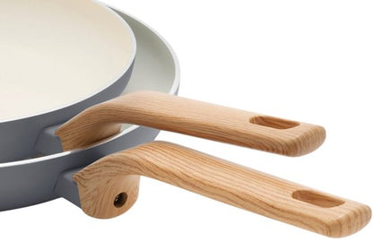 GreenPan Essence Set 2 Padelle 26 + 30 cm PFAS Free – Ceramica Antiaderente Diamond Infused per Induzione, Gas e Tutti i Piani Cottura