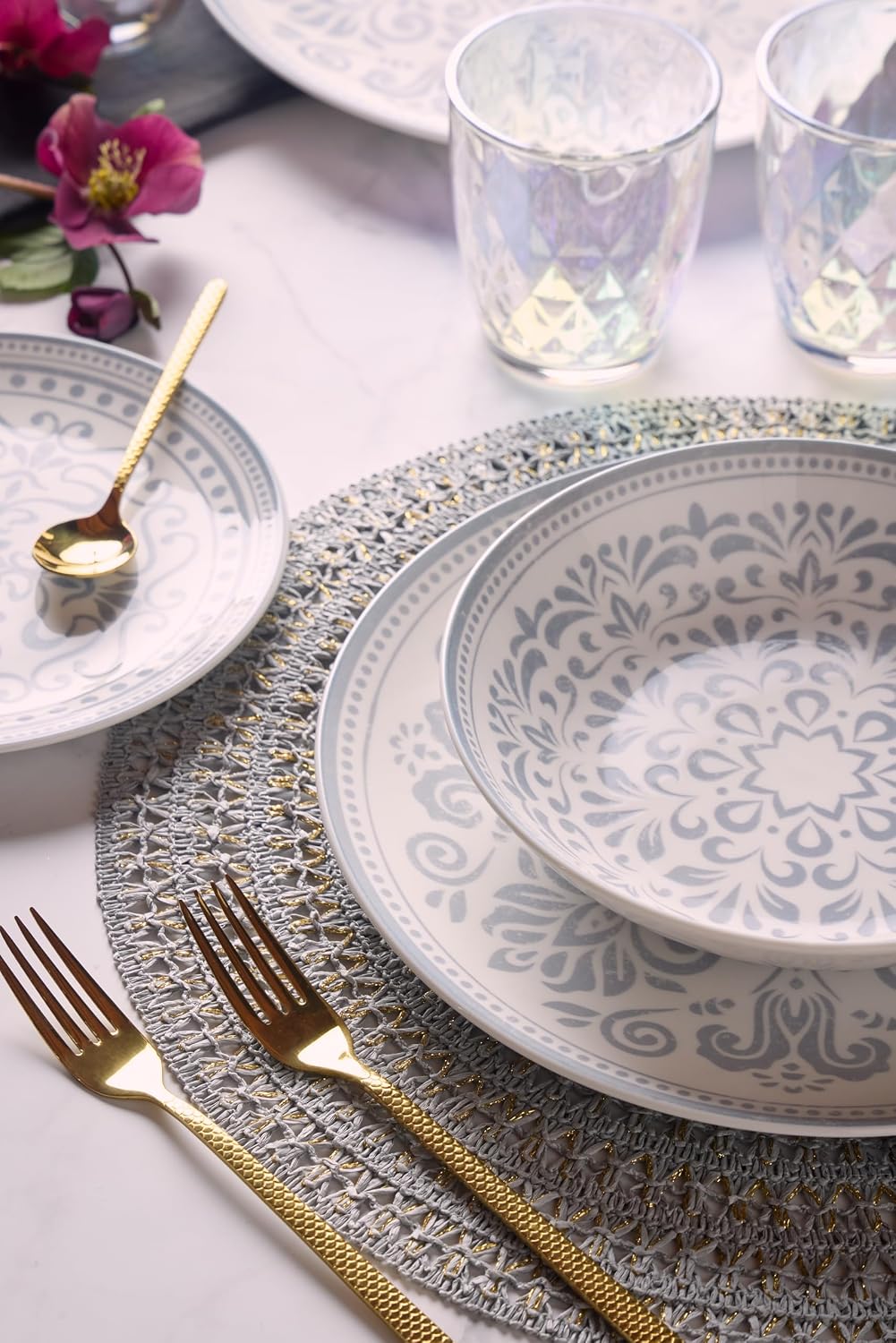 Tognana Servizio Tavola Madison Arabesque 18 Pezzi in Porcellana – Set Piatti 6 Persone Grigio e Bianco Adatto a Lavastoviglie e Microonde