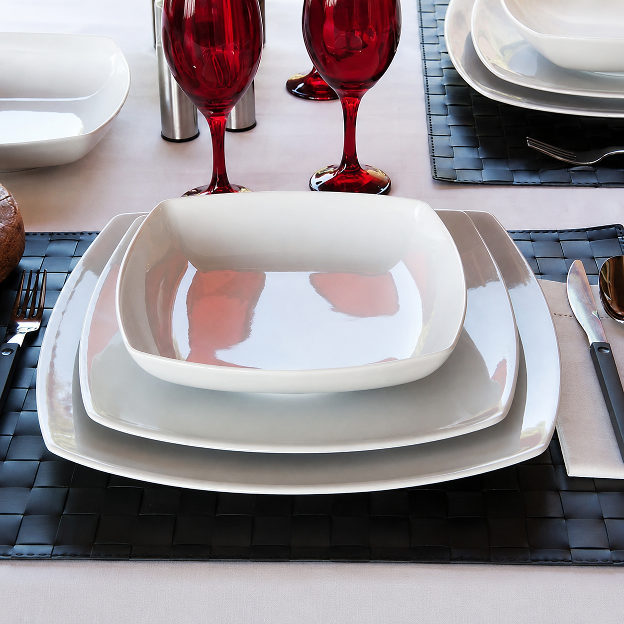 White Plate Tokyo Saturnia Porcelain